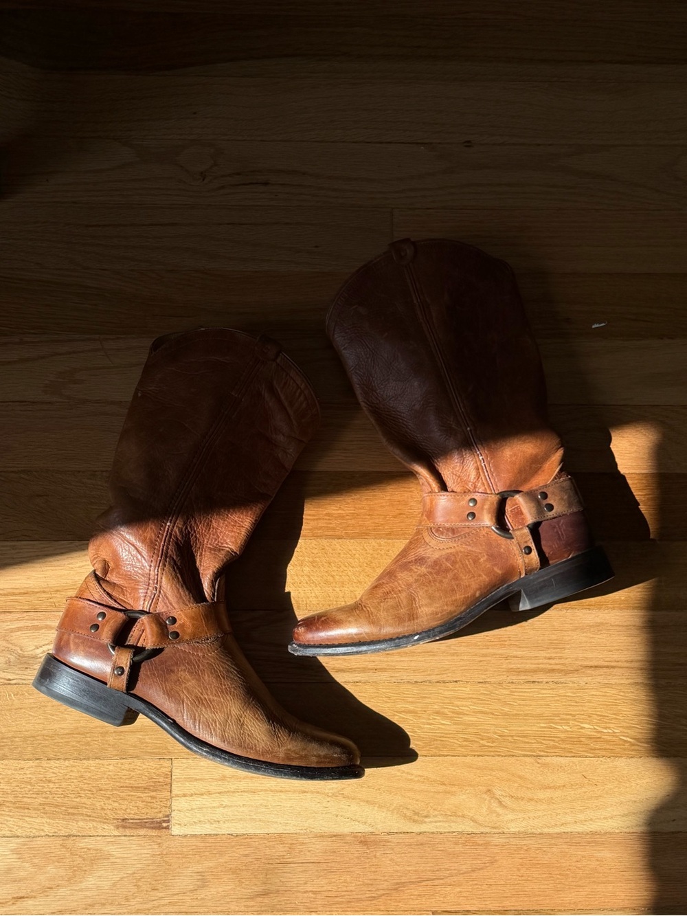 Frye Wyatt Harness Cowboy Boots